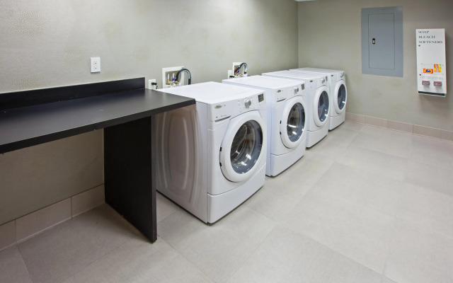 Holiday Inn Express Indianapolis — Fishers, by IHG