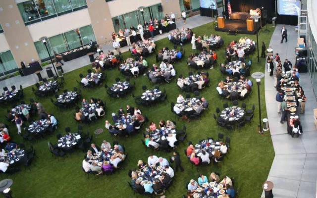 University Plaza Waterfront Hotel