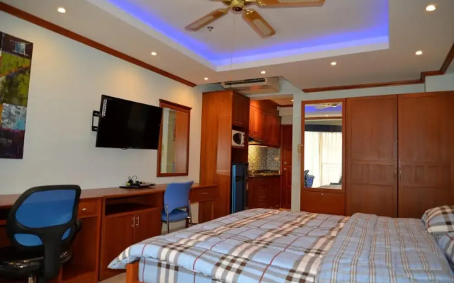 Jomtien Beach Condo 5th Floor Studio Apartment