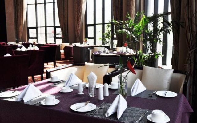 Xing'anmeng Biguiyuan Phoenix Hotel