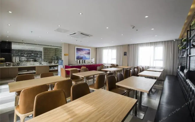 Yeste Hotel (Nanning Jiuquwan Hot Spring)