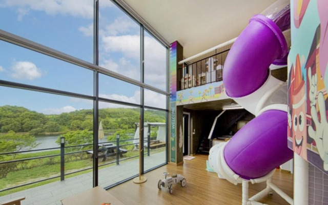 Sunchoen Orotada Kids Poolvilla