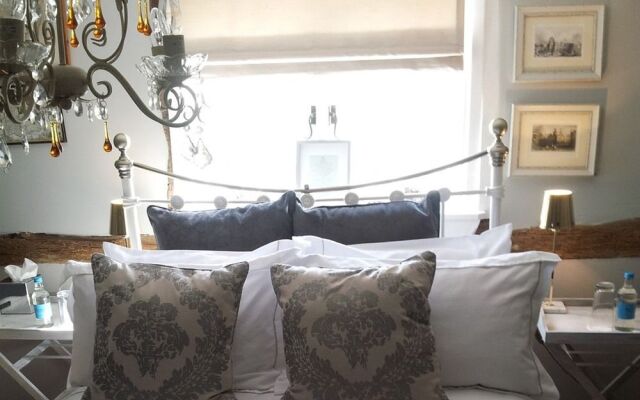 The Jasmine Room