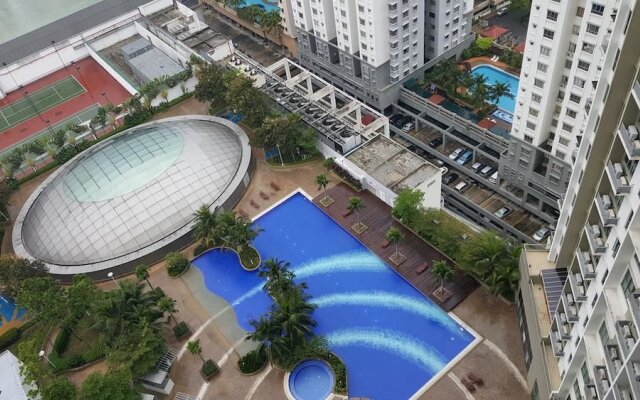 Tropicana City Tropics