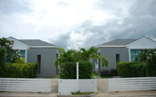 Chaum Haus Pool Villa