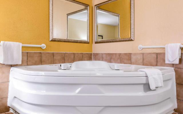 Quality Inn & Suites Miamisburg - Dayton South