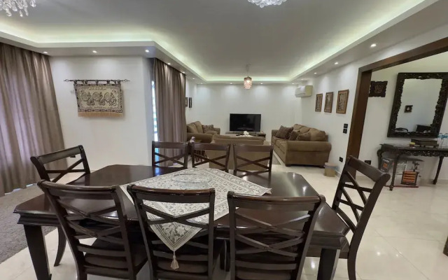 CK 1108 Spacious 2BR Apt 2BA Near Airport