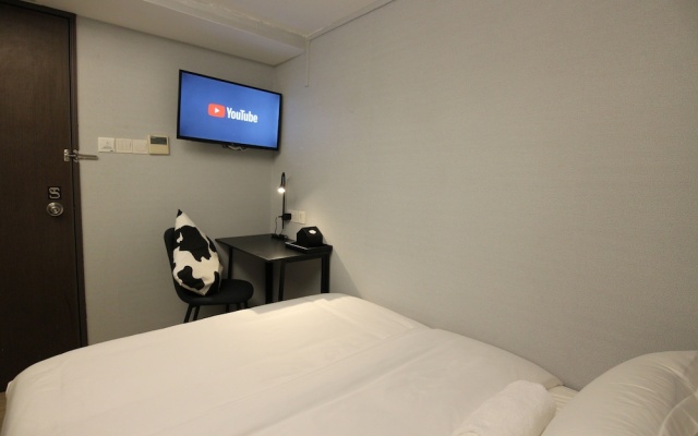 ST Signature Bugis Beach, DAYUSE, 5 hours: 9AM-2PM – Guest Rooms – Singapore