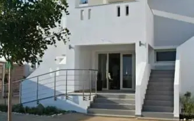 Thalassa Suites