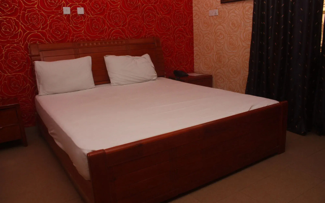 Owee's Place