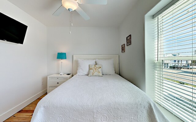 The Commons #801 - Three Bedroom Townhome