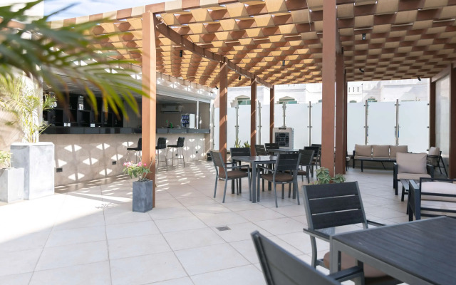 Radisson Hotel Muscat Panorama