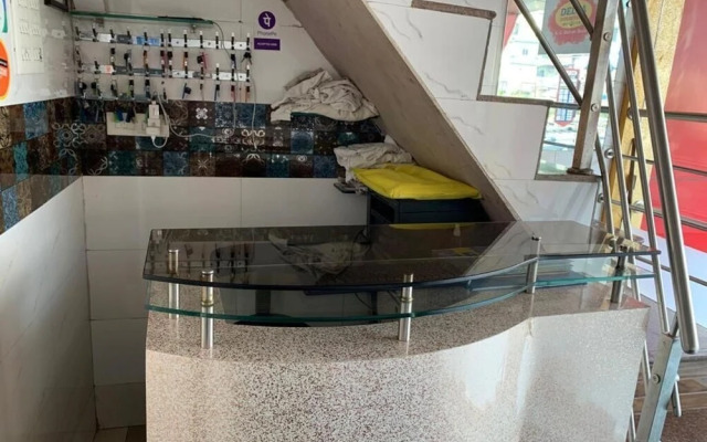 Delta Dormitory - Hostel