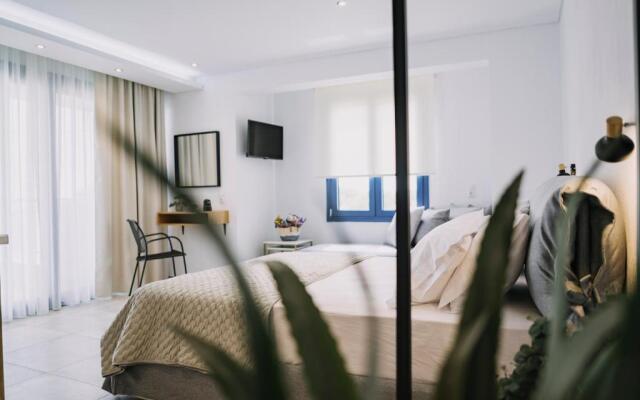 BLUE STONE Luxury Suites