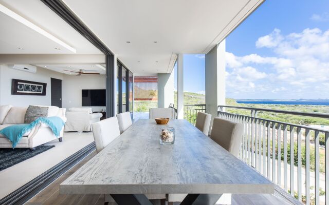 Chic, Panoramic Penthouse - Spectacular  270 ° Ocean View