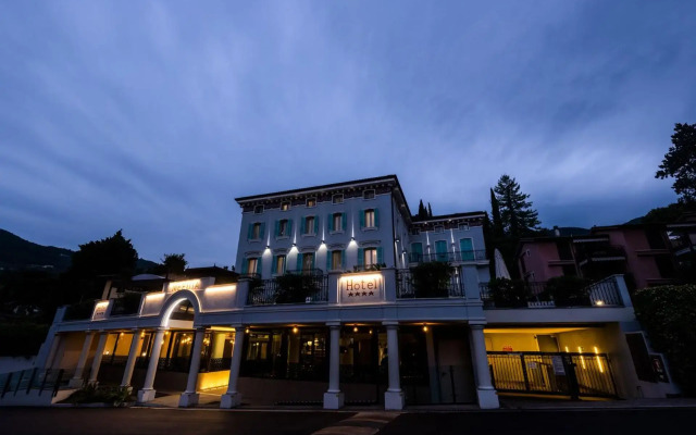 Gardone Palace Hotel