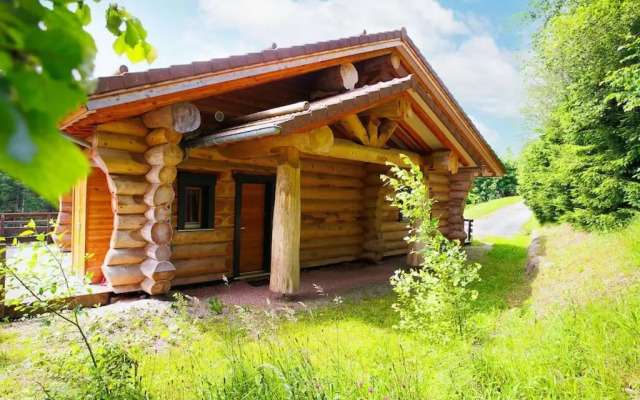 Original chalet en rondins, l'Ours Canadien