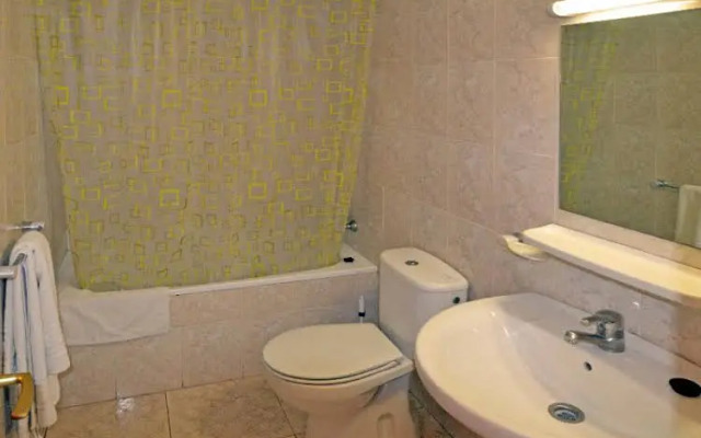 Apartamentos Los Juncos II