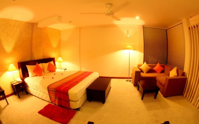 Opulent River Face Hotel