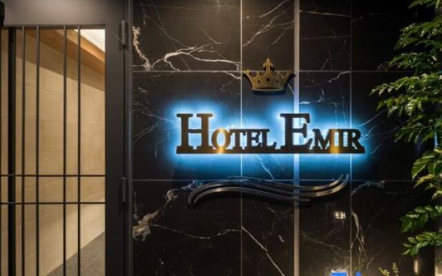 Hotel Emir