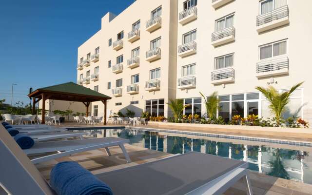 Super 8 By Wyndham Manzanillo