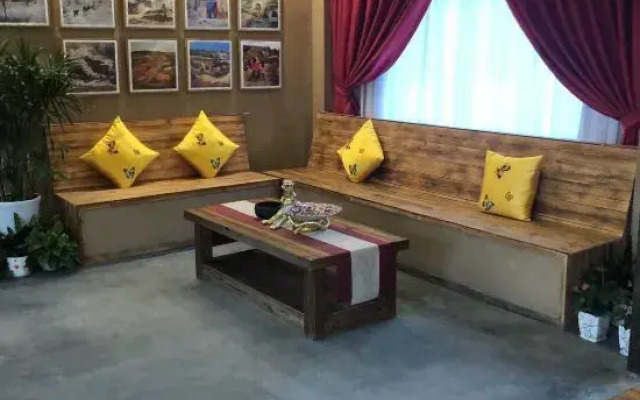 Golden Yan‘an  Jianshan Hostel