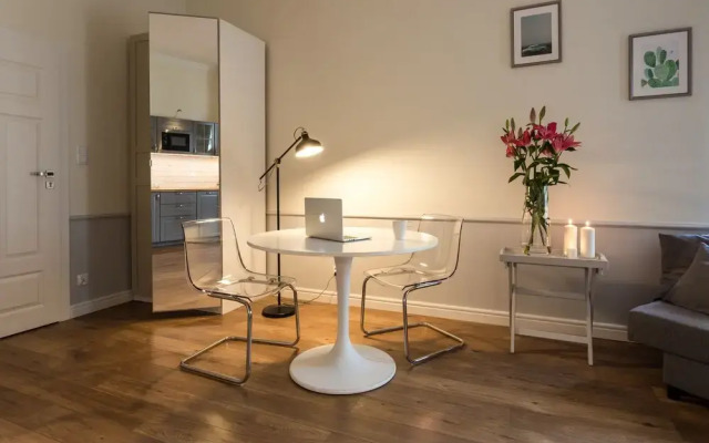 Angel House Apartments