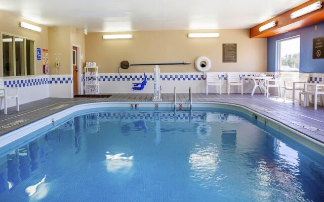 Comfort Inn & Suites