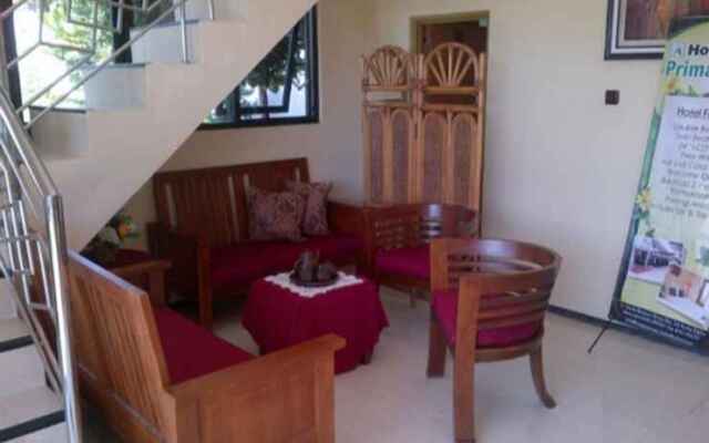OYO 557 Hotel Prima Asri 153