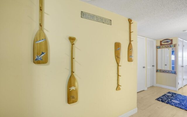 Harbour Island 204m 2 Bedroom Condo by RedAwning