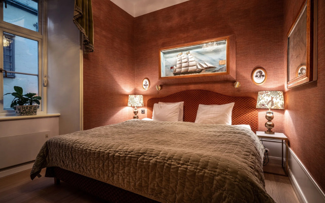 Victory Hotel