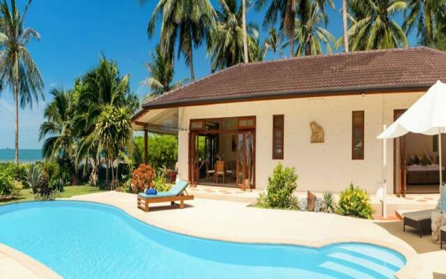 3 Bedroom Beach Front Villa Sea Breeze SDV229C-By Samui Dream Villas