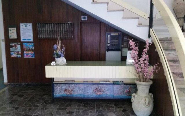 Hotel Caravelle