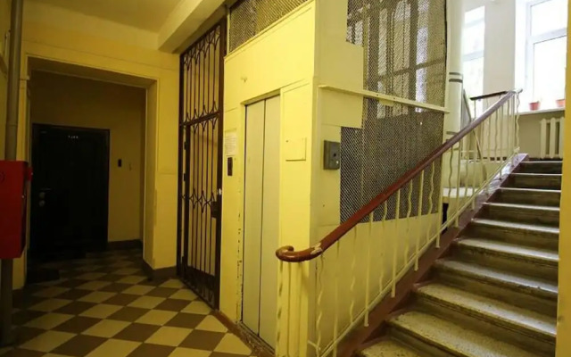Lakshmi Apartment Universitet