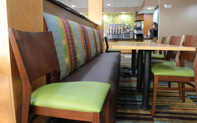 Fairfield Inn & Suites by Marriott Kansas City Liberty