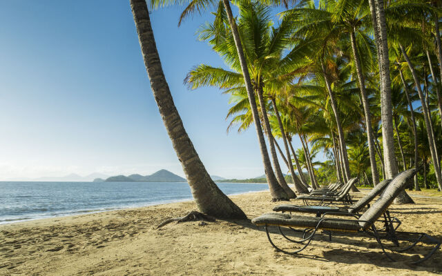 Alamanda Palm Cove by Lancemore