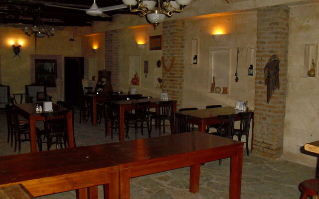 Akropolis Guest House