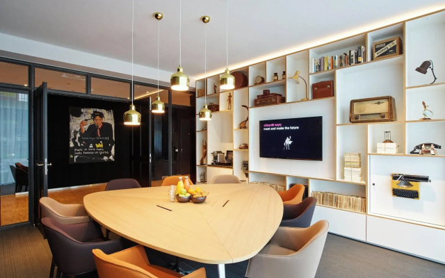 citizenM Schiphol Airport