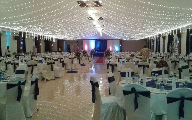 Sai Rock Beach Hotel & Spa