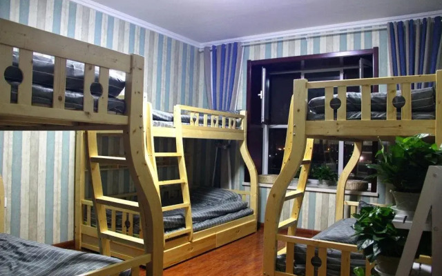 Be Kind Youth Hostel