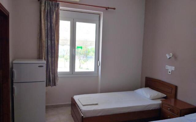 Rooms-Studio Anagnostou