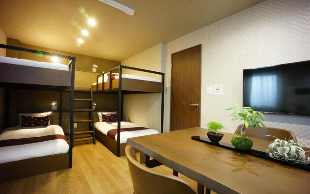 Rona Hotel