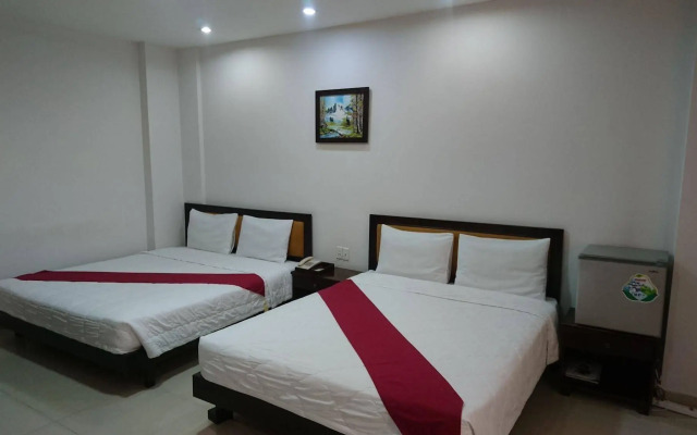 Modern SaiGon Hotel 2