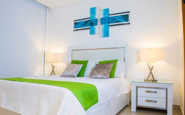 Luxurious Oceanfront Apartment