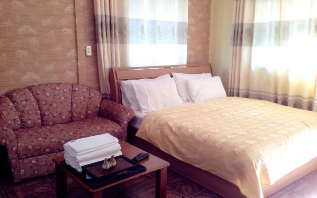 Phalaburi Resort by dreamhouse