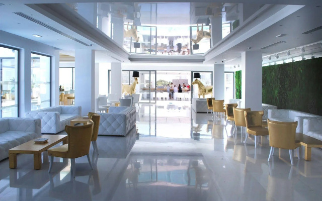 Diamond Deluxe Hotel Wellness & Spa - Adults only