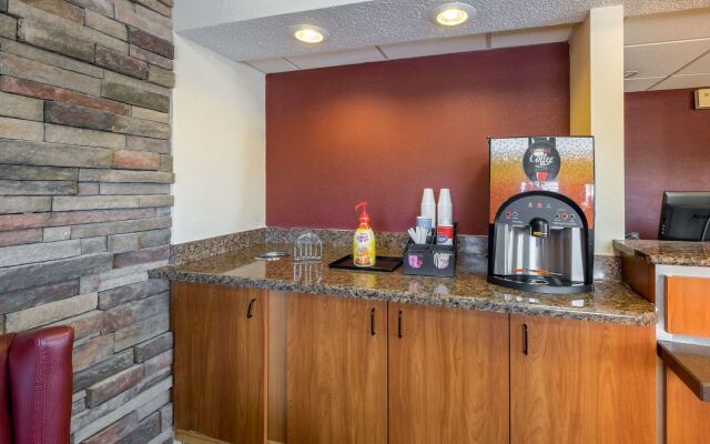 Red Roof Inn PLUS+ Nashville North - Goodlettsville