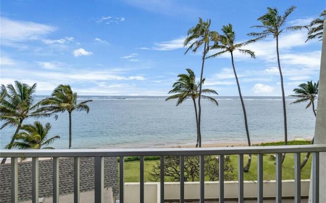Luxury Oceanview Punaluu Condo