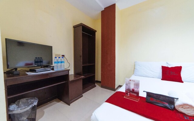 RedDoorz near Jaro Church Iloilo