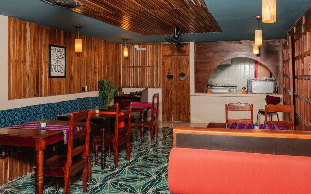 hotel y hostal nojoch che